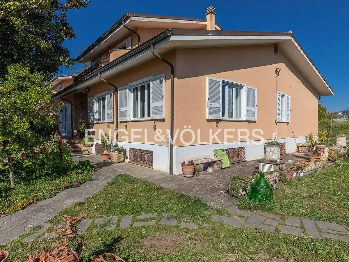 Villa in vendita a Ciampino