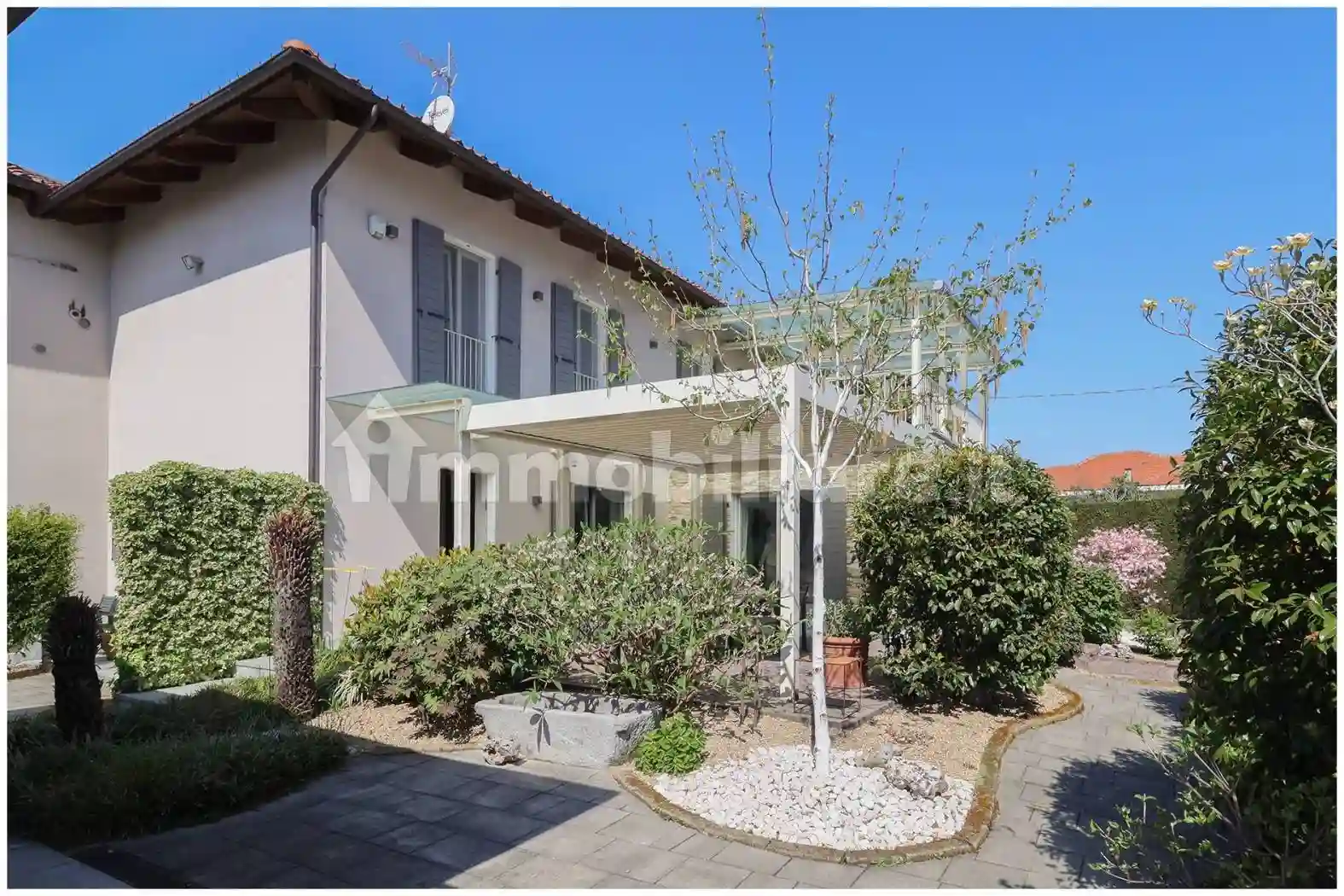 Villa - foto 2