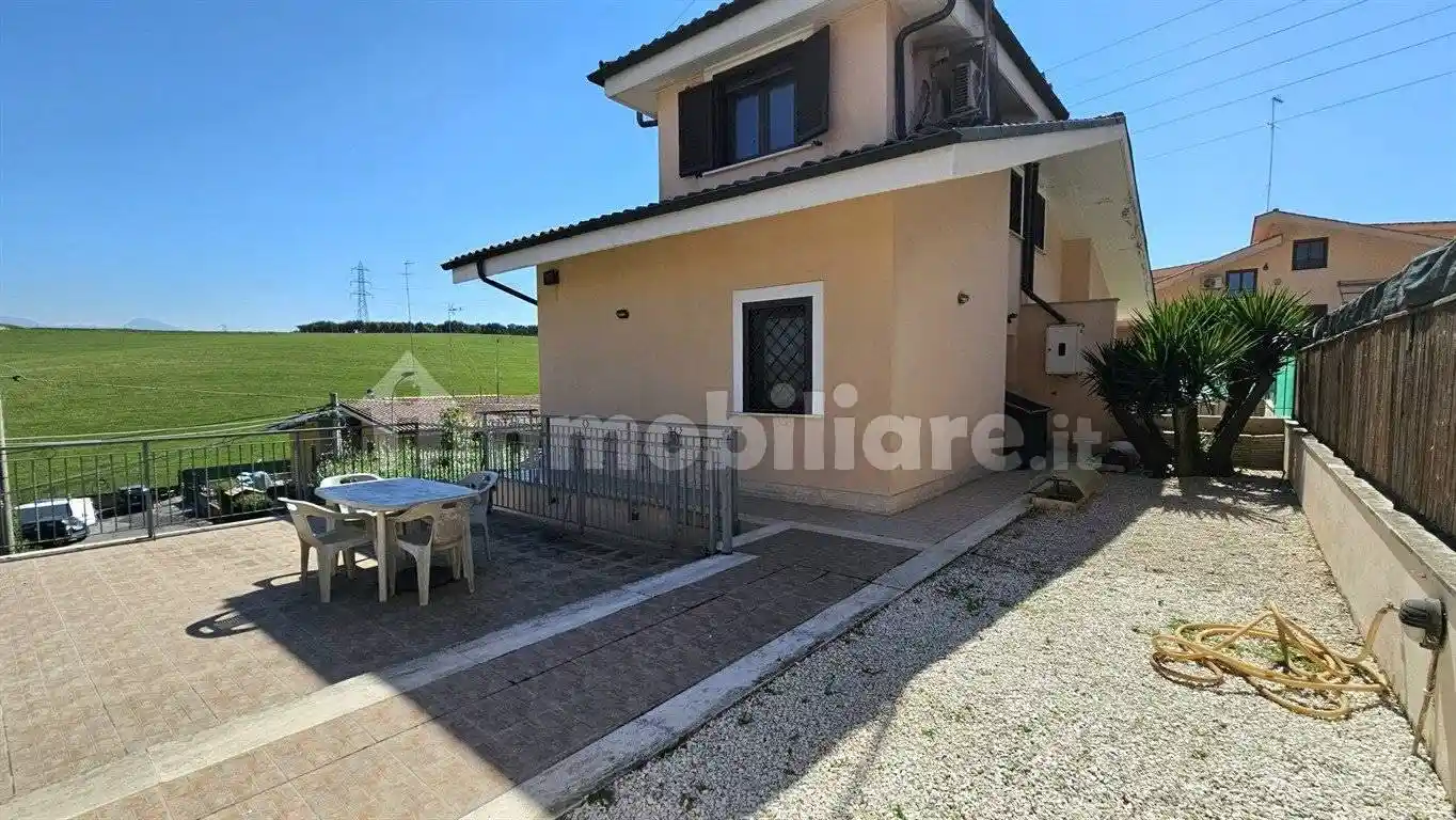 Villa in vendita a Guidonia Montecelio