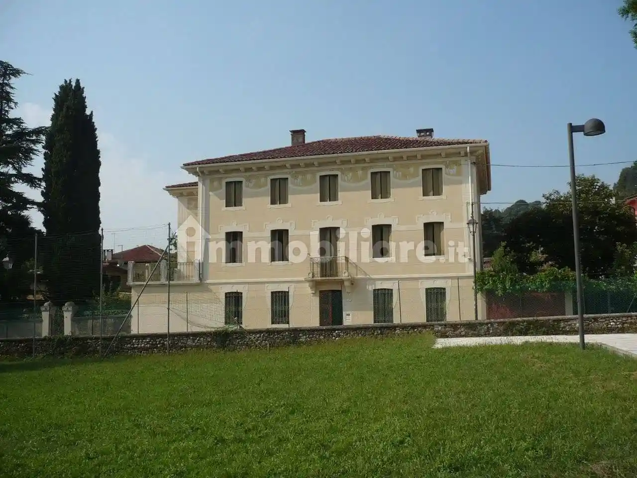 Palazzo - Edificio in vendita a Marostica
