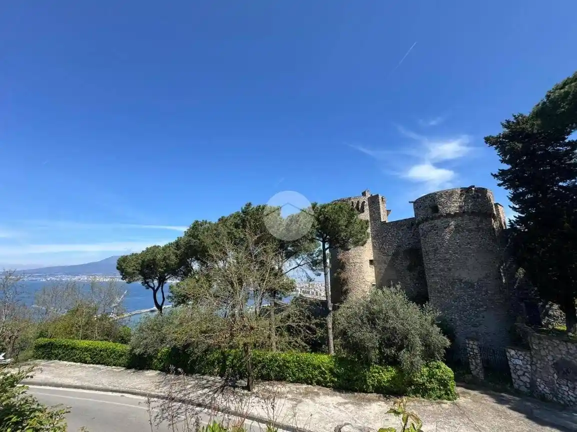 Rustico - Casale in vendita a Castellammare di Stabia