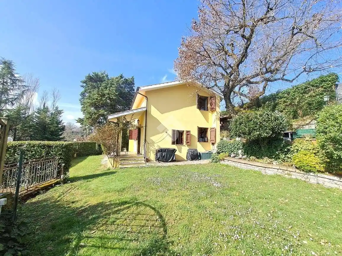 Villa in vendita a Rignano Flaminio