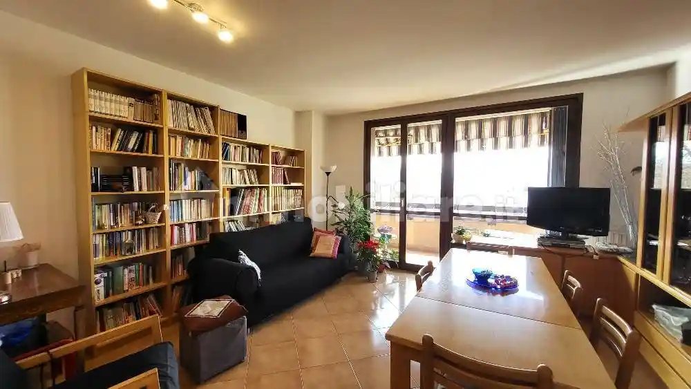 Appartamento in affitto a Laveno-Mombello