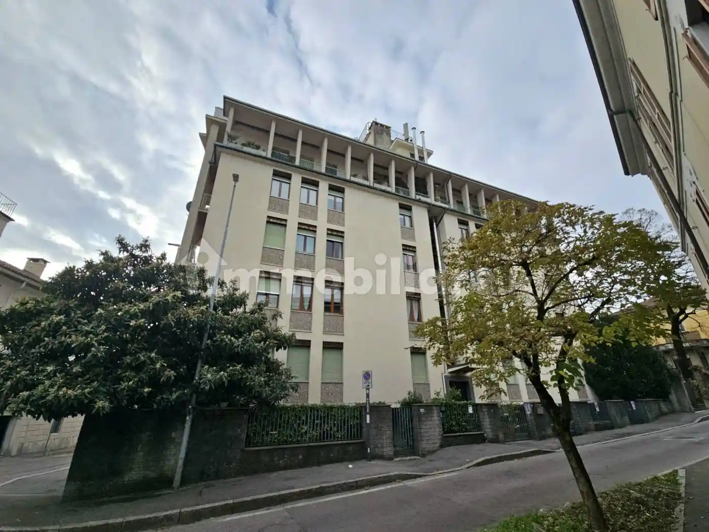 Appartamento in vendita a Monza