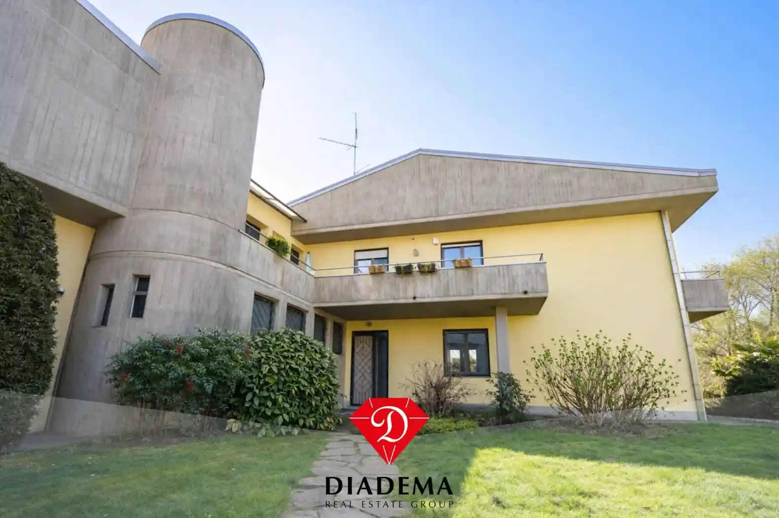 Villa in vendita a Castronno