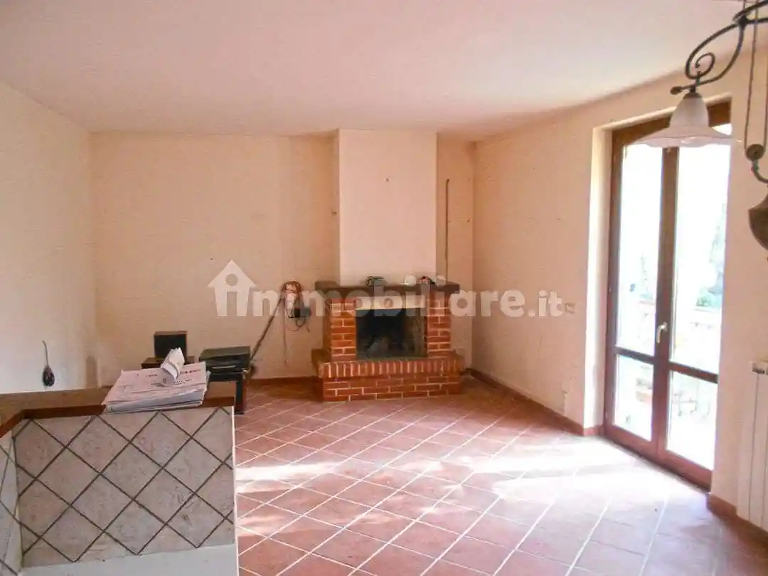 Appartamento in vendita a Cetona