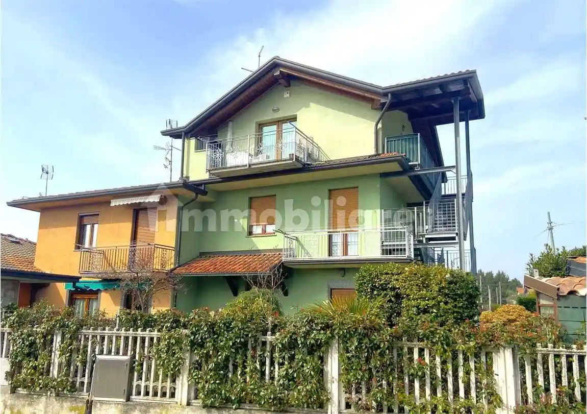 Villa in vendita a Bulgarograsso