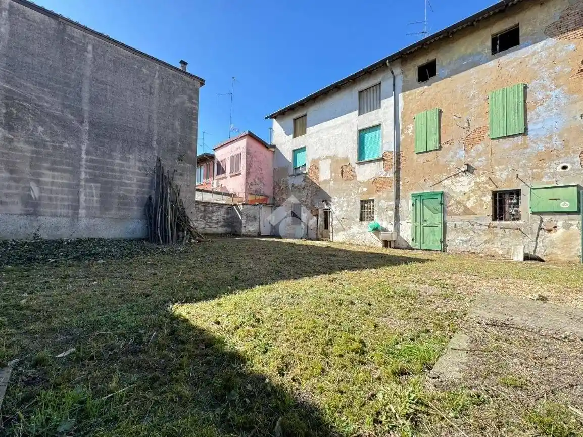 Rustico - Casale in vendita a San Bassano