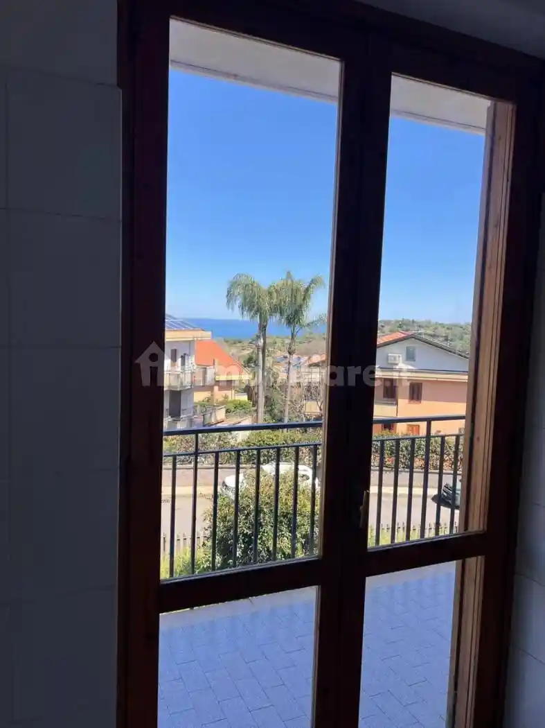 Appartamento in vendita a Aci Catena