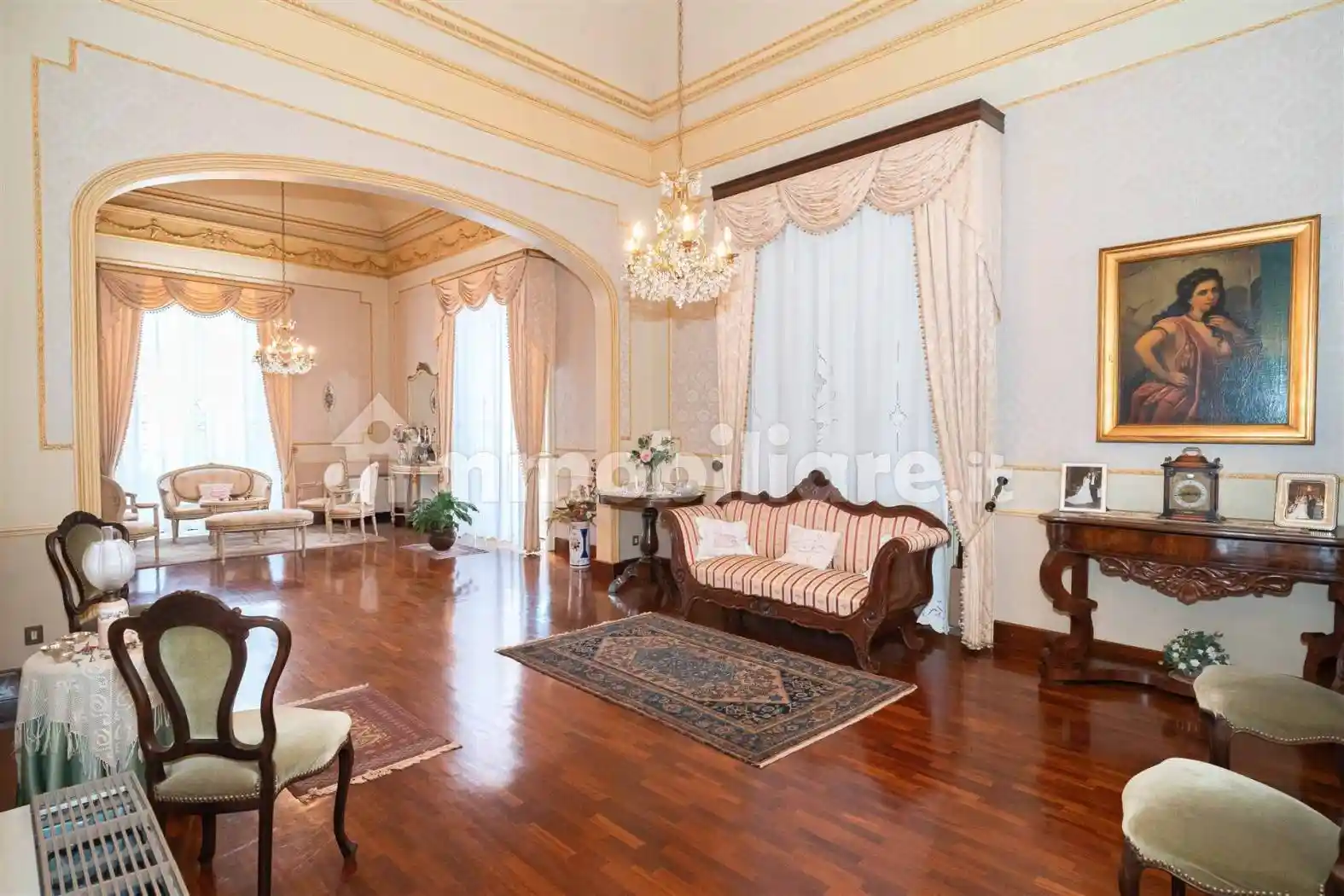 Palazzo - Edificio in vendita a Riposto