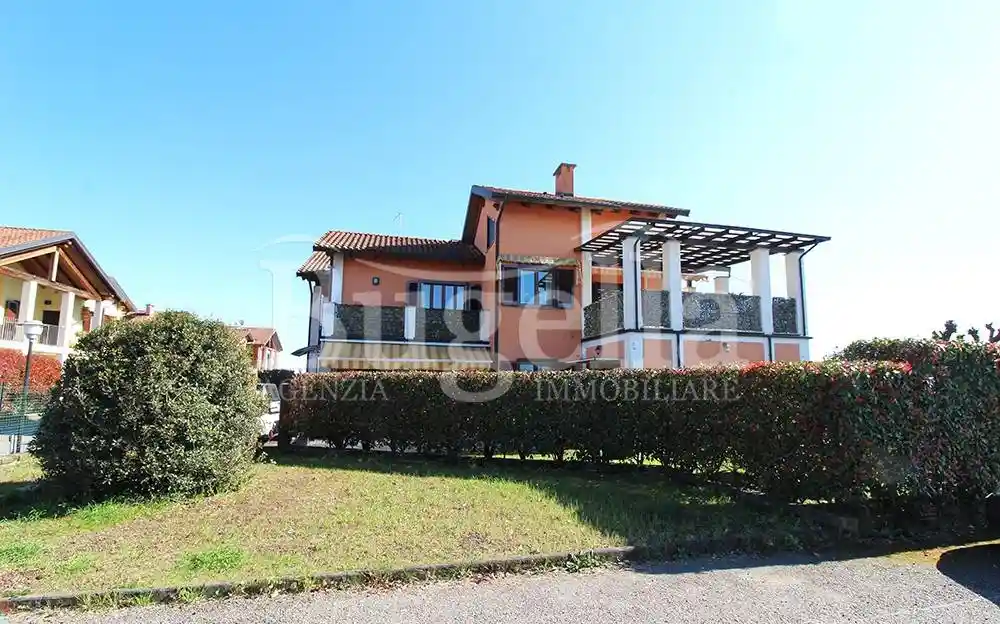 Appartamento in vendita a Cerrione