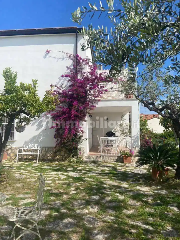 Villa in vendita a San Vito Chietino