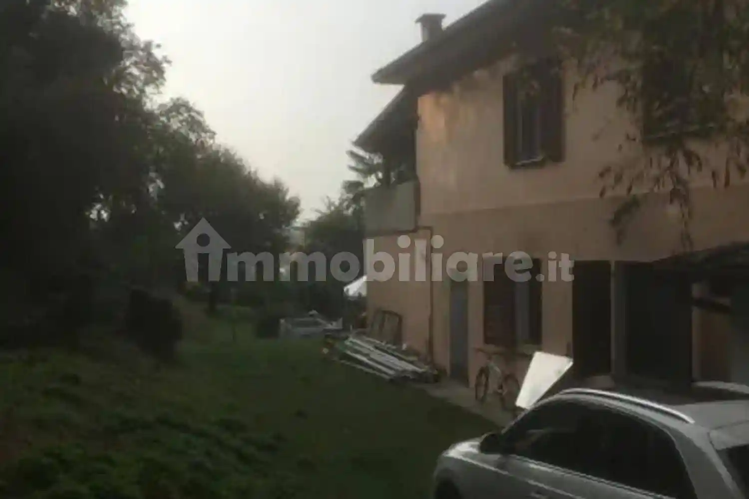 Villa in vendita a Monvalle