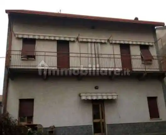 Casa indipendente in vendita a Busto Arsizio
