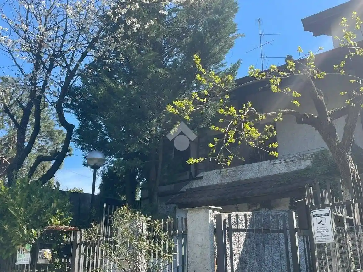 Appartamento in vendita a Cardano al Campo