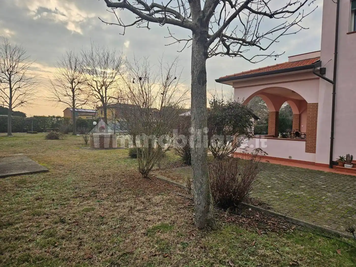 Villa in vendita a Medicina