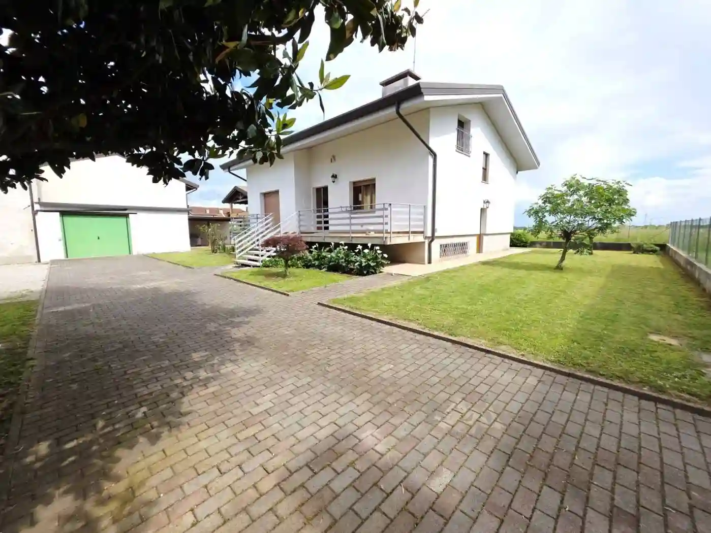 Villa - foto 2