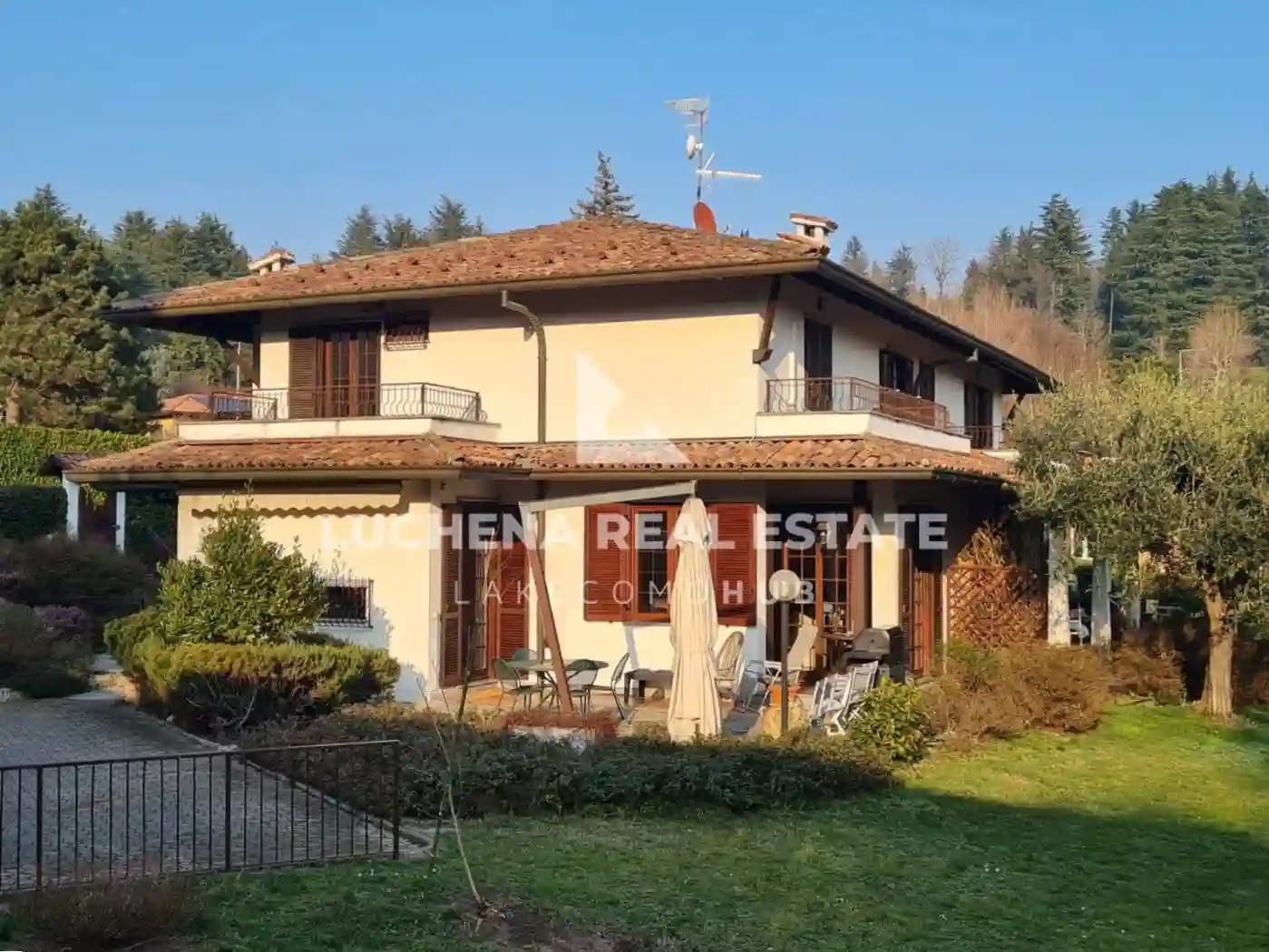 Villa - foto 2