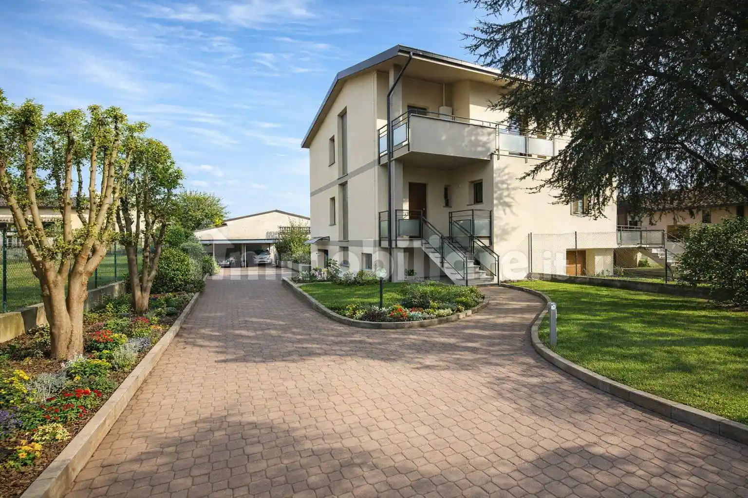 Villa in vendita a Rovellasca