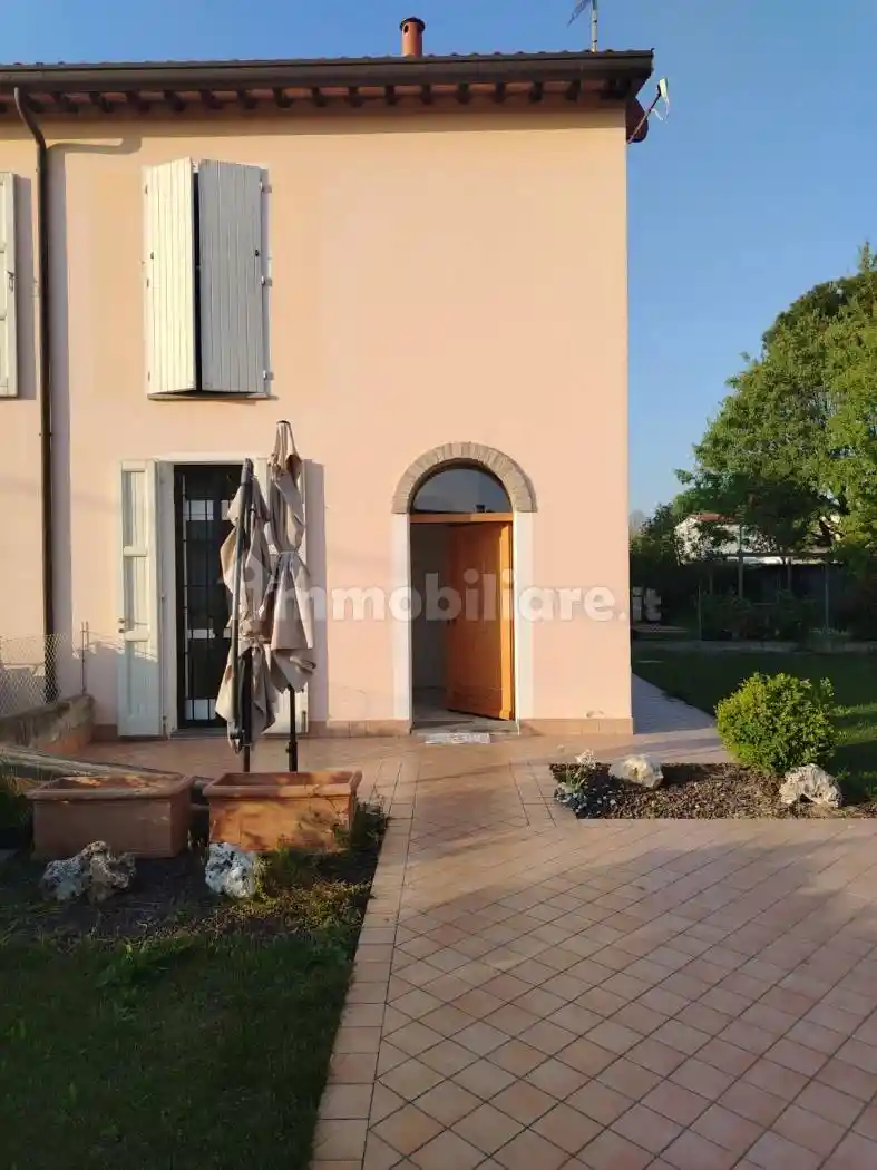 Villa in vendita a Lugo
