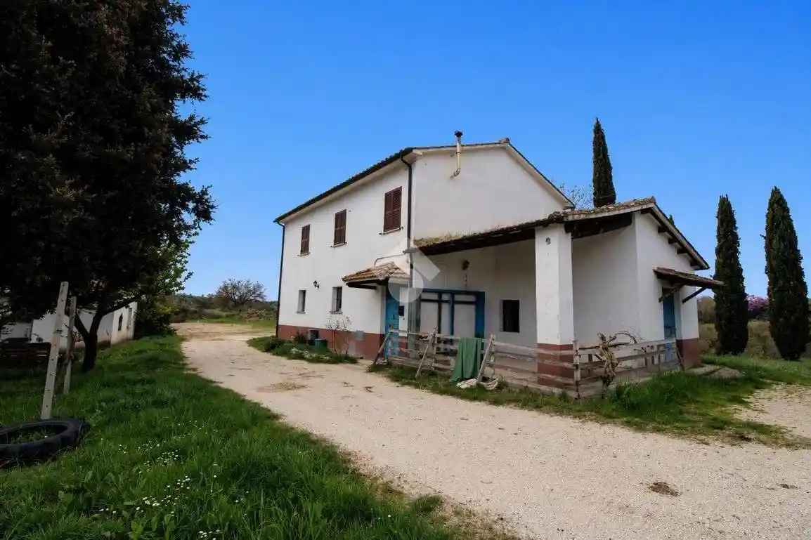 Casa indipendente in affitto a Montopoli di Sabina