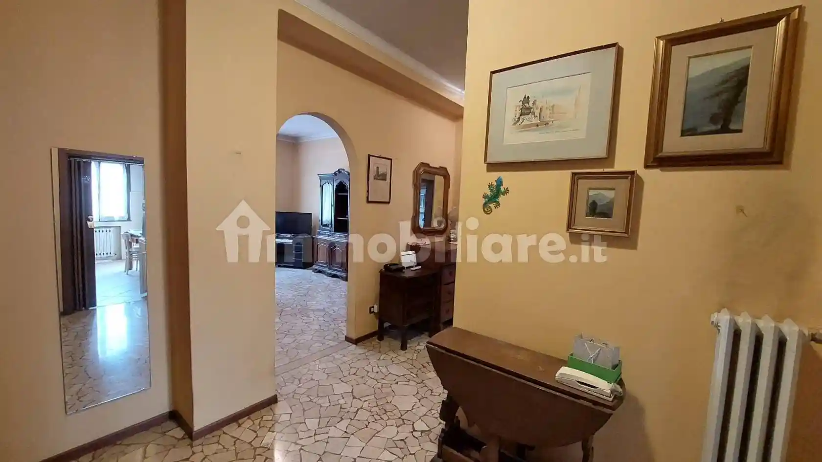 Appartamento in vendita a Piacenza