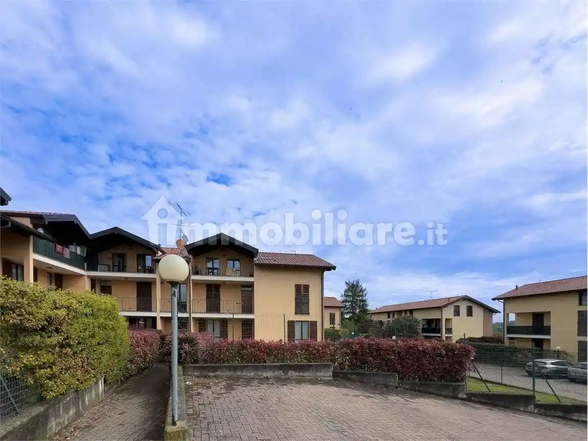 Appartamento in vendita a Varano Borghi