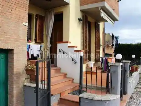 Villa in vendita a Foiano della Chiana