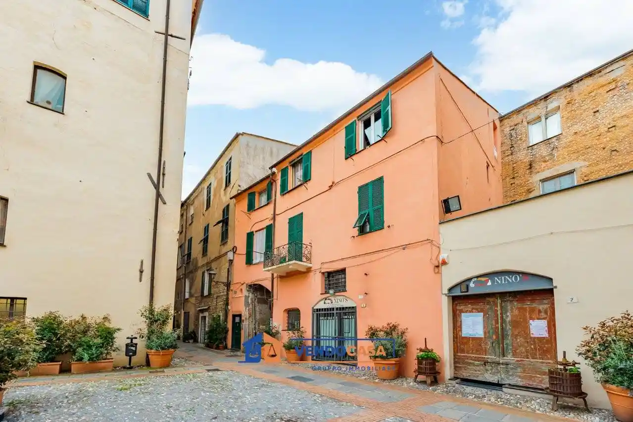 Appartamento in vendita a Albenga