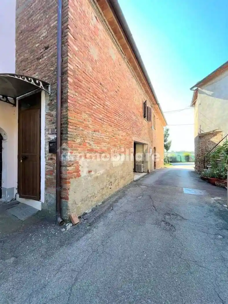 Villa in vendita a Marciano della Chiana
