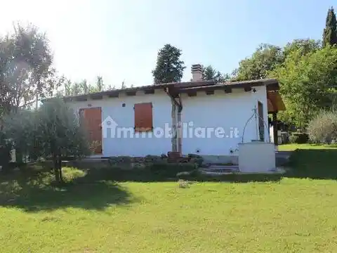 Villa in vendita a Foiano della Chiana