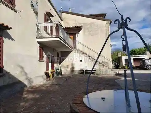 Villa in vendita a Foiano della Chiana