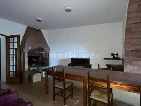 Villa in vendita a Foiano della Chiana