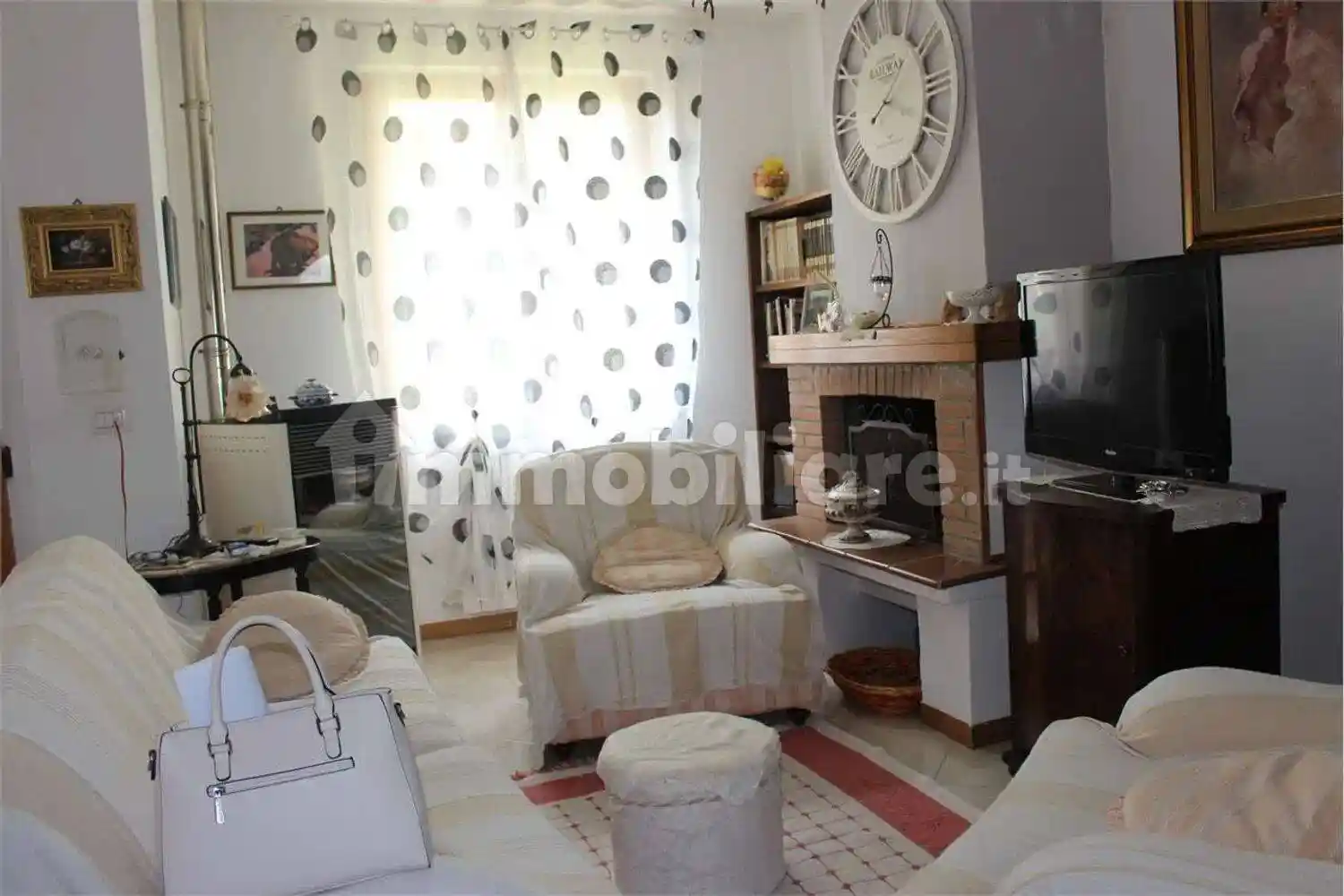 Villa in vendita a Foiano della Chiana