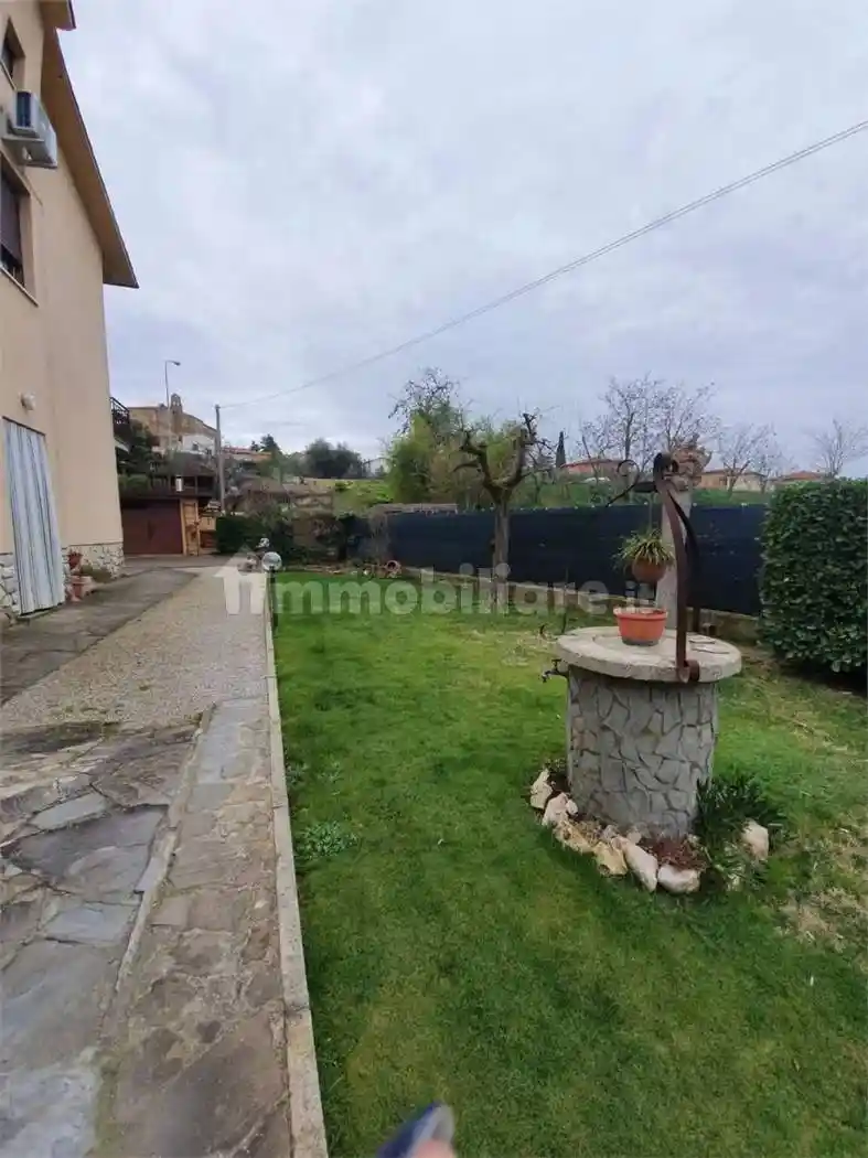 Villa in vendita a Foiano della Chiana