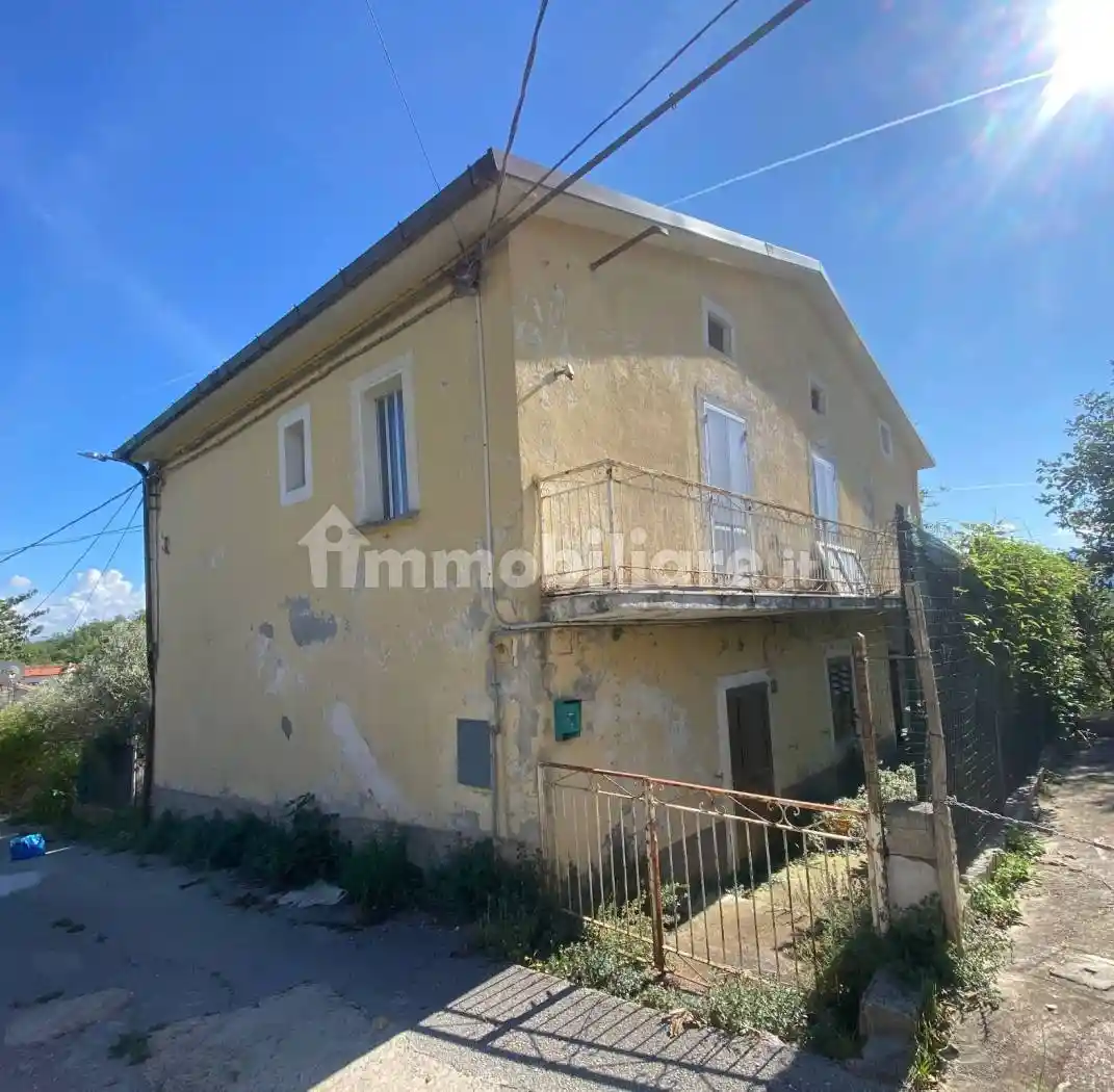Villa in vendita a Scapoli