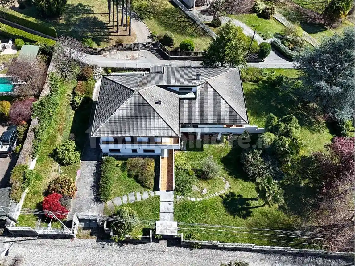 Villa in vendita a Vergiate