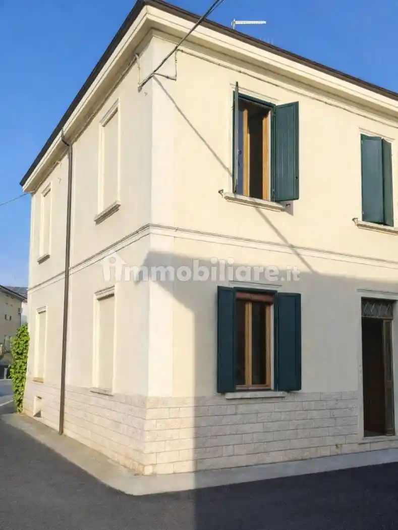 Villa in vendita a Pesaro
