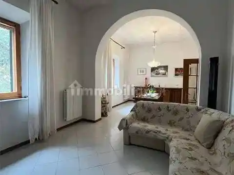 Villa in vendita a Foiano della Chiana