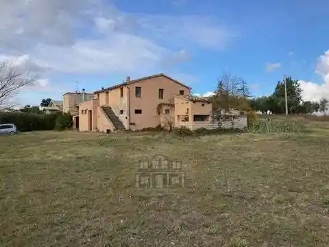 Rustico - Casale in vendita a Controguerra