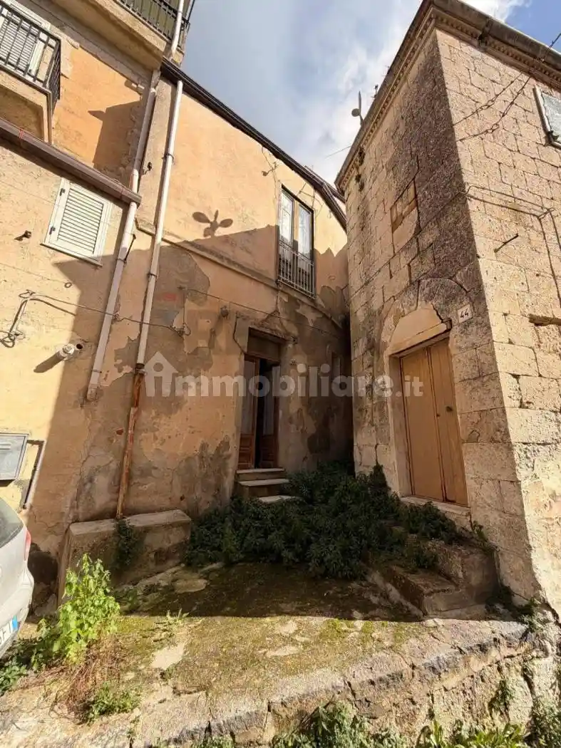 Casa indipendente in vendita a Mussomeli