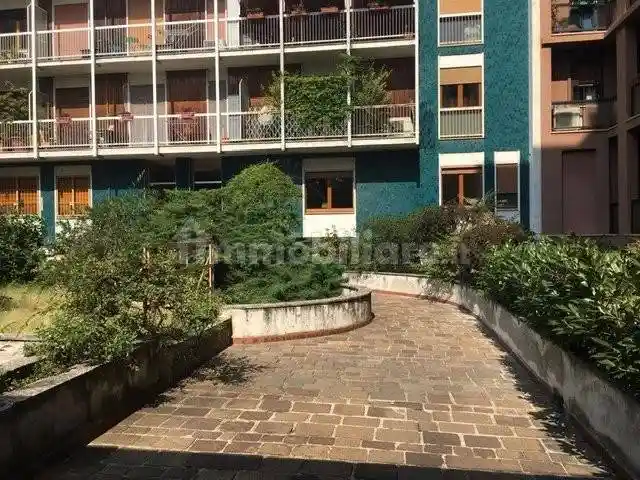 Casa indipendente in affitto a Milano