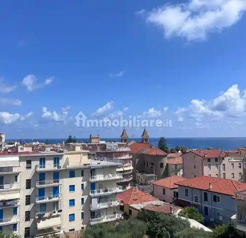 Appartamento in vendita a Taggia
