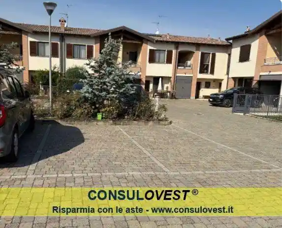 Villetta a schiera in vendita a Travacò Siccomario