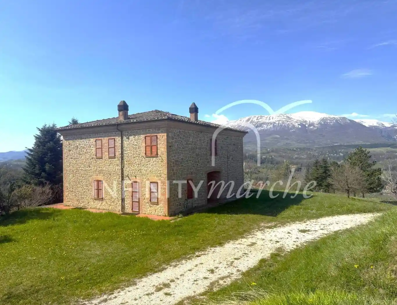 Rustico - Casale in vendita a Amandola