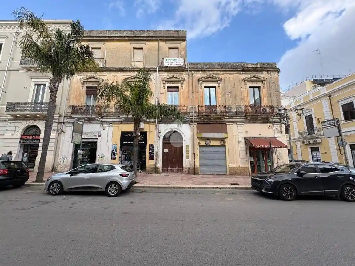 Appartamento in vendita a Brindisi