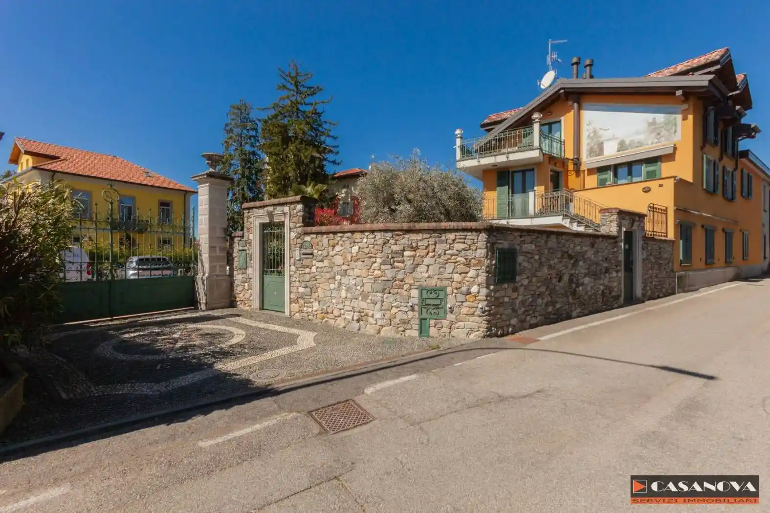 Villa in vendita a Morazzone