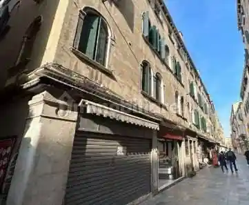 Appartamento in vendita a Venezia