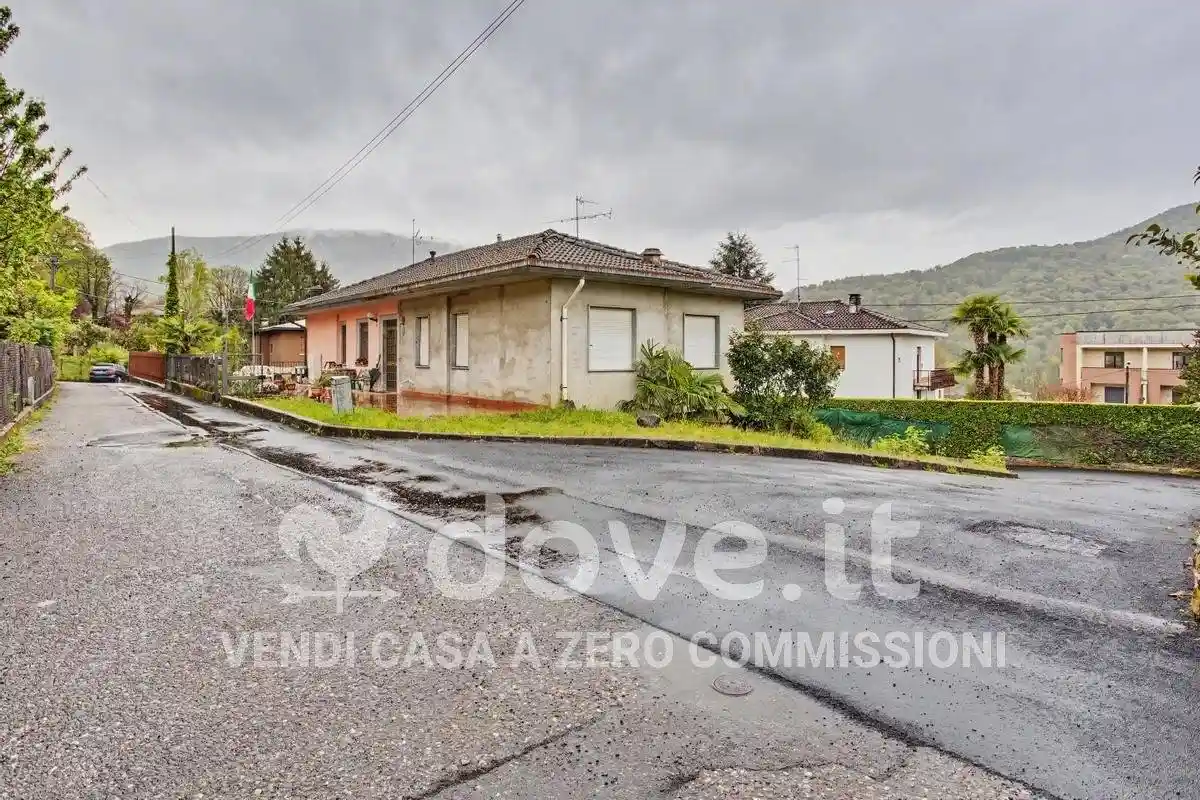 Appartamento in vendita a Cunardo