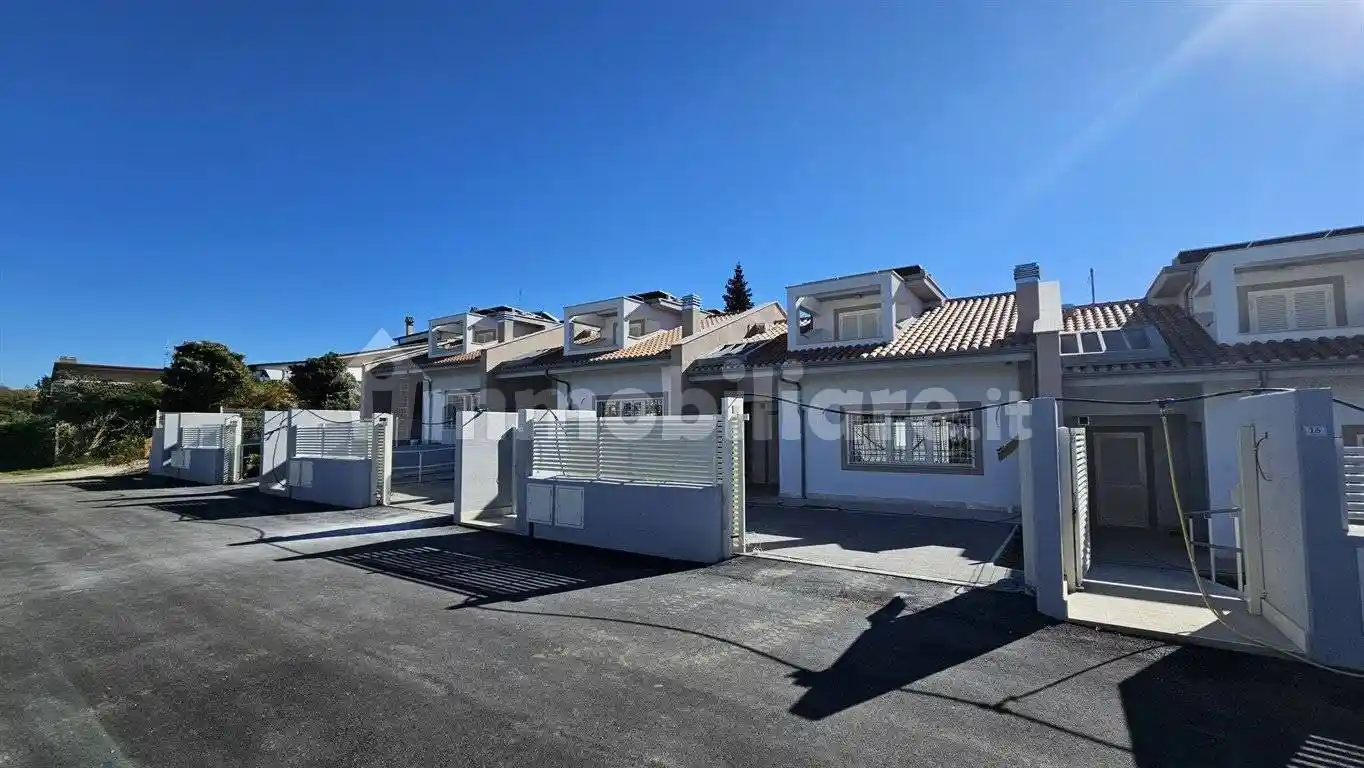 Villetta a schiera in vendita a Fonte Nuova